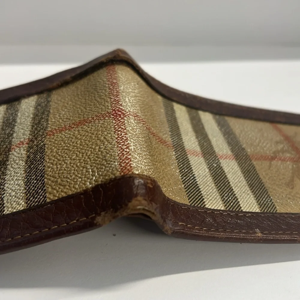 Burberry Vintage Bifold Wallet Nova Check Brown
